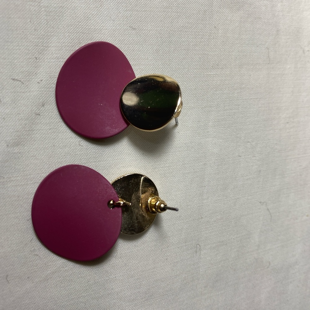 2 Elegant Black and Silver Chandelier and Gold and Burgundy Earrings ⭐️ - Picture 4 of 5